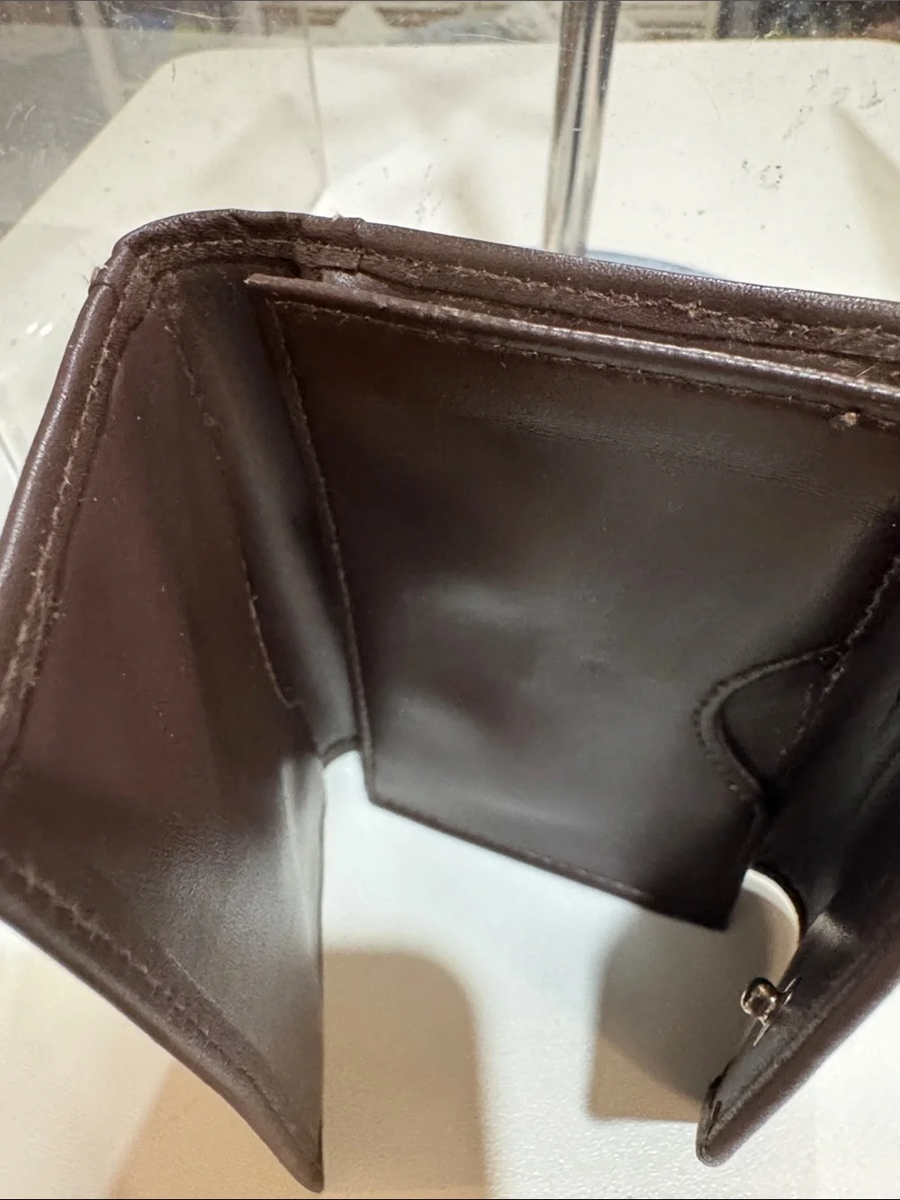 Buxton vintage brown